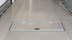 Alumiinium rihvlist põrand