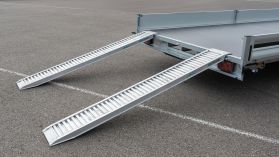 2700P402T205 Flatbed trailer (with accessories)