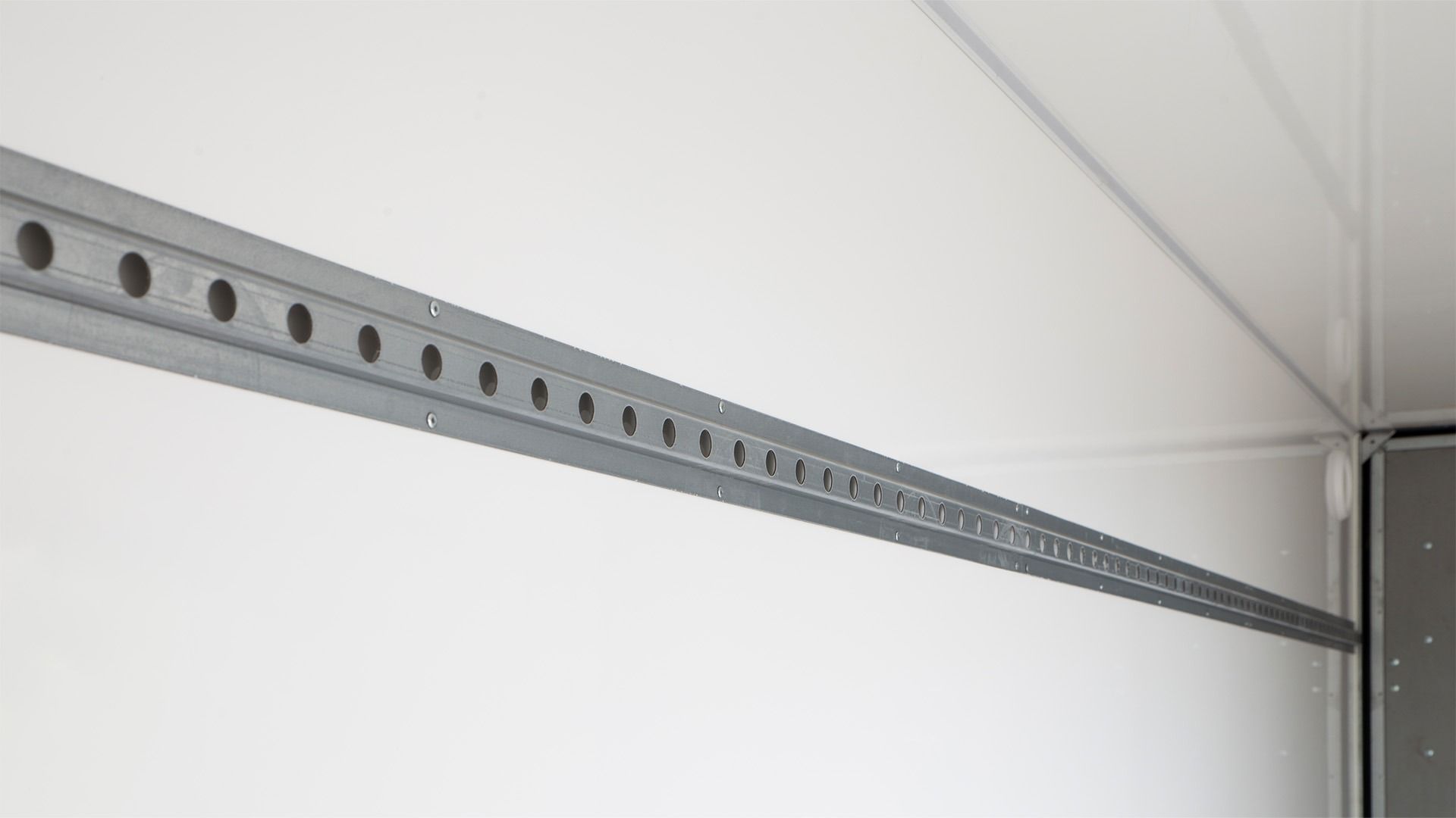 Mounting rails on the right side