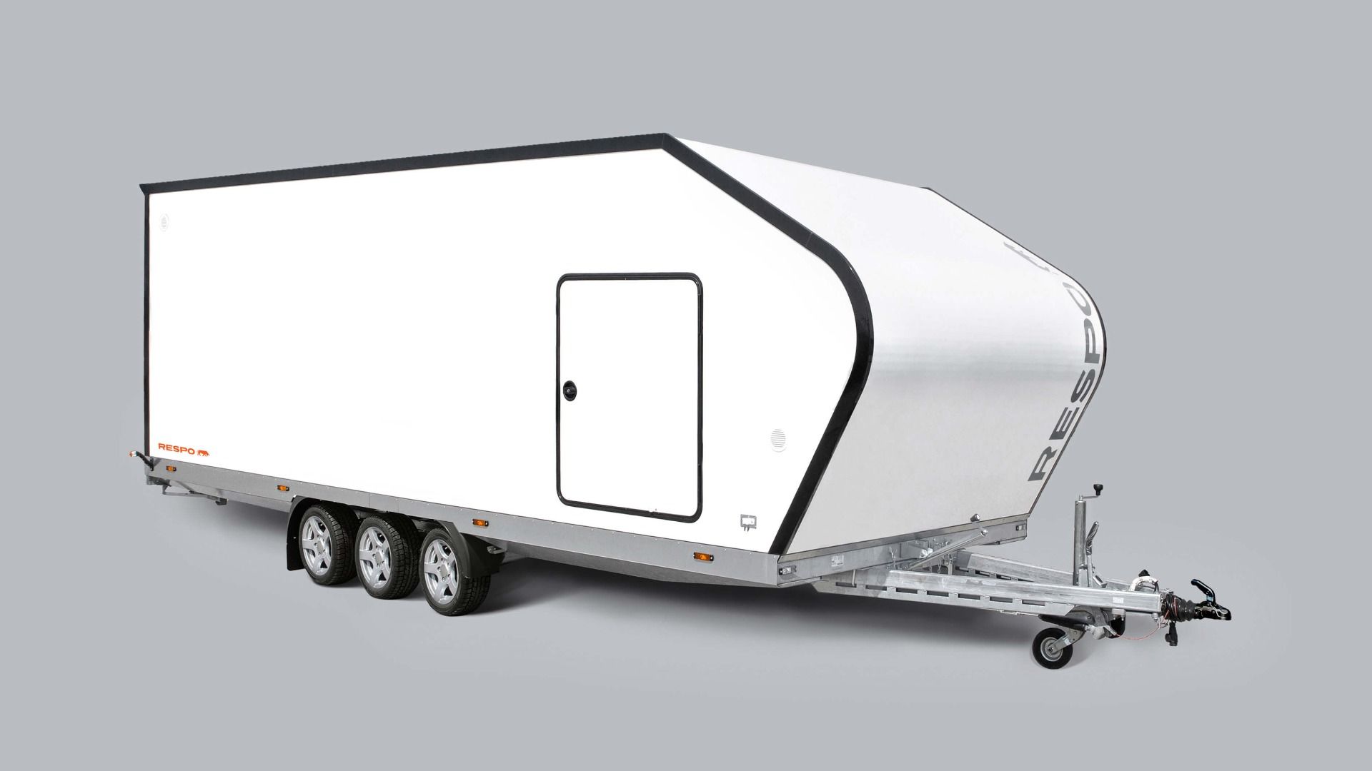 Enclosed car trailer 3500F653T240 XXL